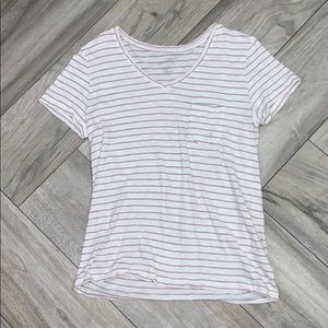 Pink and white striped shirt pocket-tee